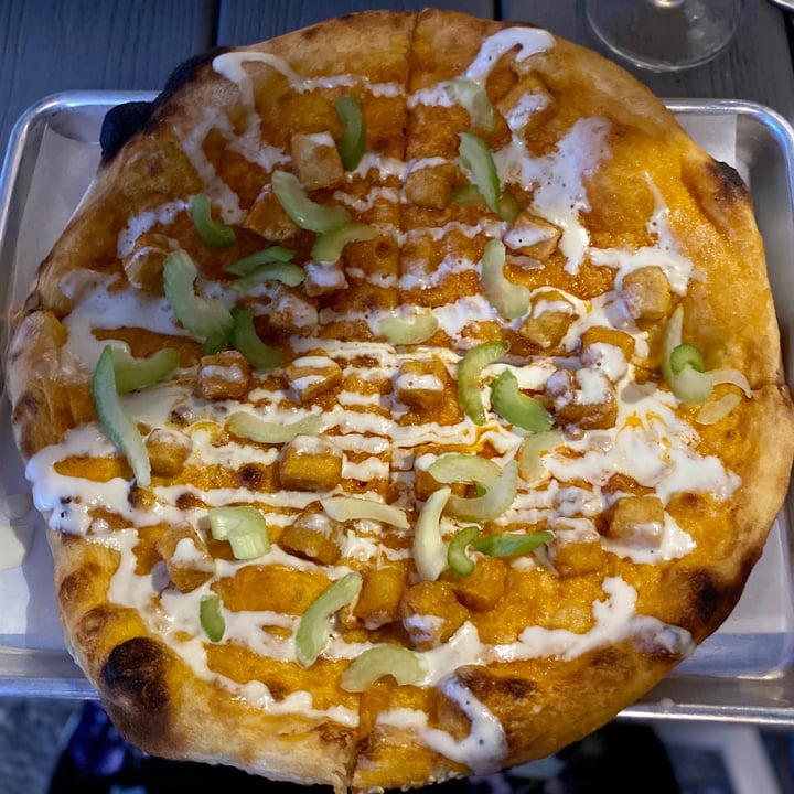 photo of Plant City Buffalo Chickn Pizza shared by @amz8893 on  12 Aug 2020 - review