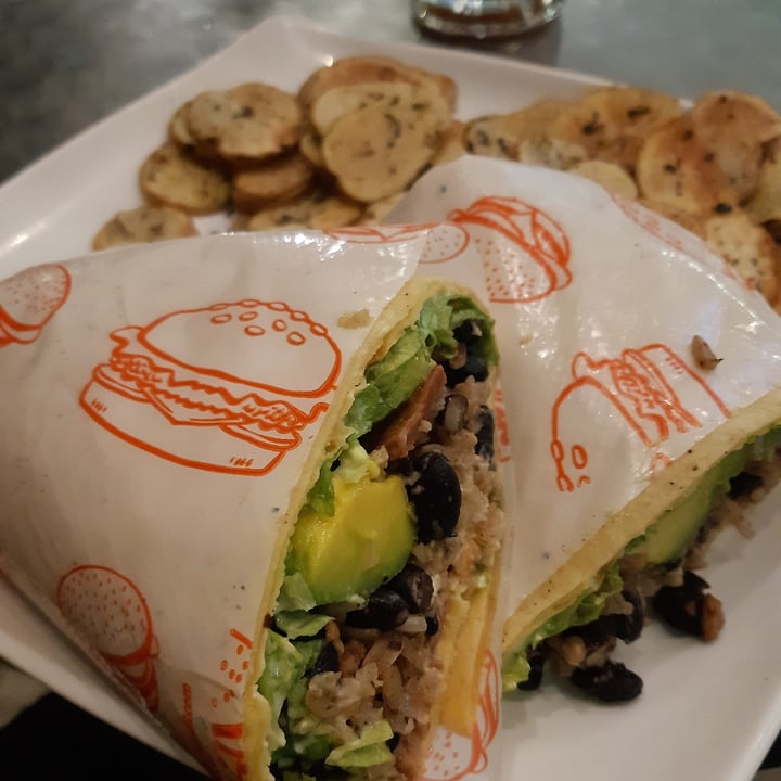 photo of Vegan'us Burrito vegano shared by @laum on  20 Sep 2020 - review
