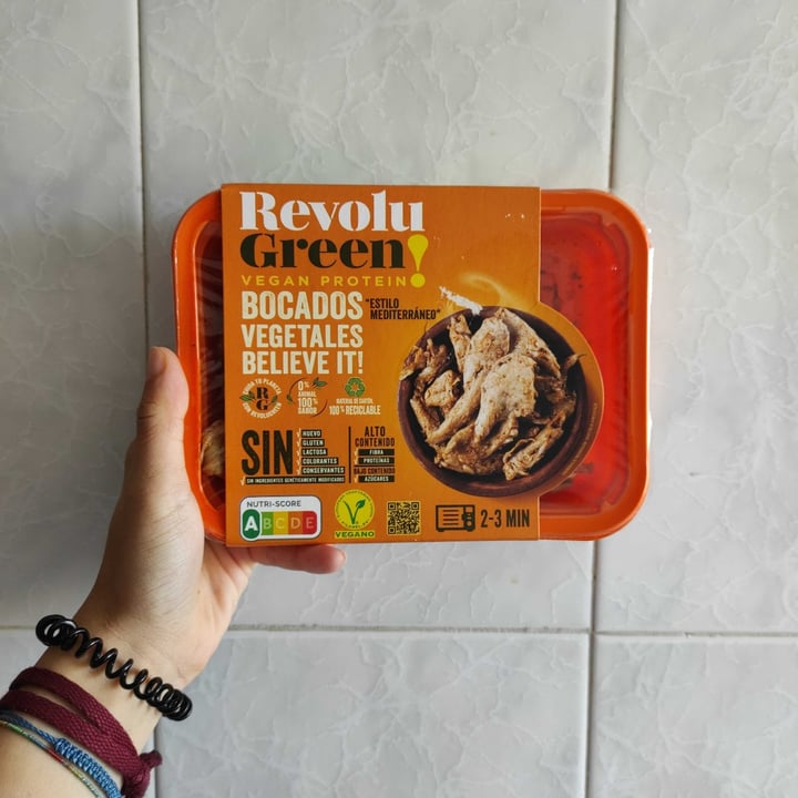 photo of Revolu Green Bocados vegetales estilo mediterráneo shared by @heynuria on  26 Oct 2021 - review