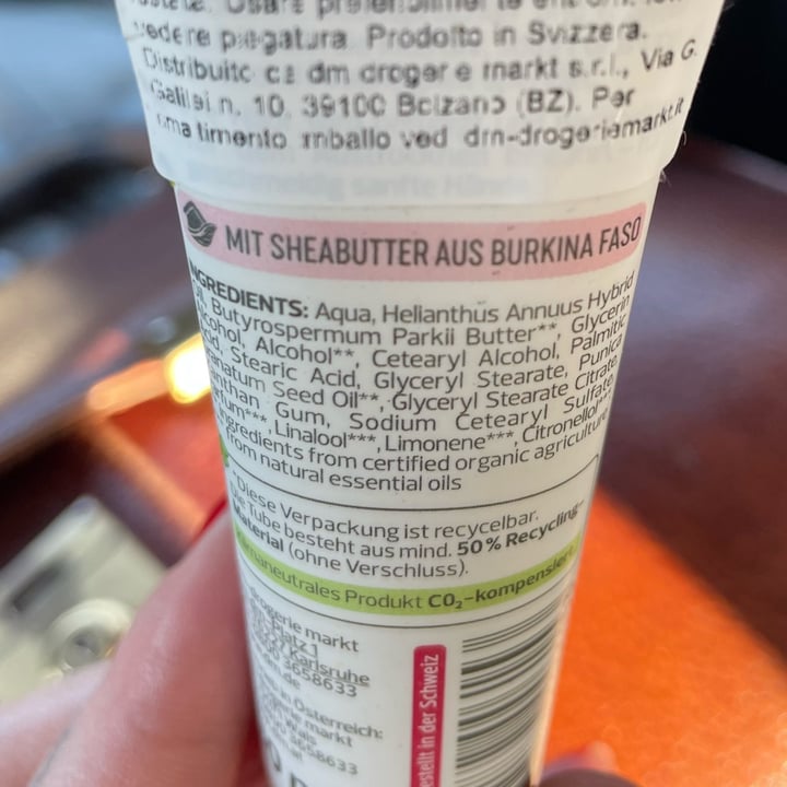 review photo of Alverde Naturkosmetik Intensiv Handcreme Bio-Granatapfel & Bio-Karitébutter shared by @lullast on 30 Apr 2022 - review