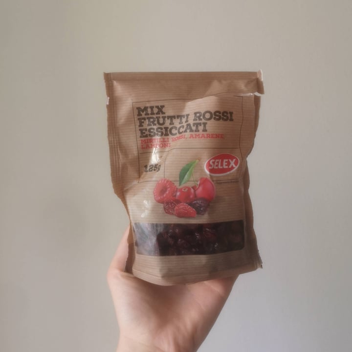 review photo of Selex Mix frutti rossi essiccati shared by @chiaravegetale on 13 Jun 2022 - review