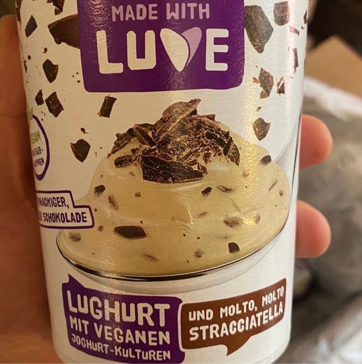 photo of Made With Luve Stracciatella Lughurt shared by @ohmyjoint on  13 Jul 2022 - review