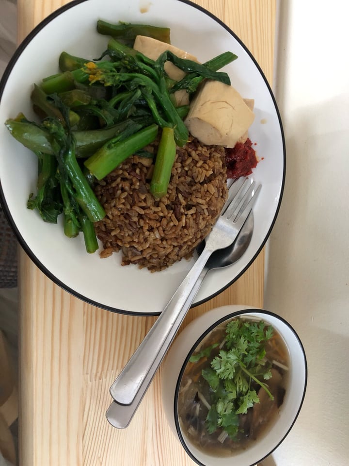 photo of Simple Lifestyle Healthy Vegetarian Cafe Vegan Chestnut SharkFin Melon Set shared by @livebylove on  24 Jun 2019 - review