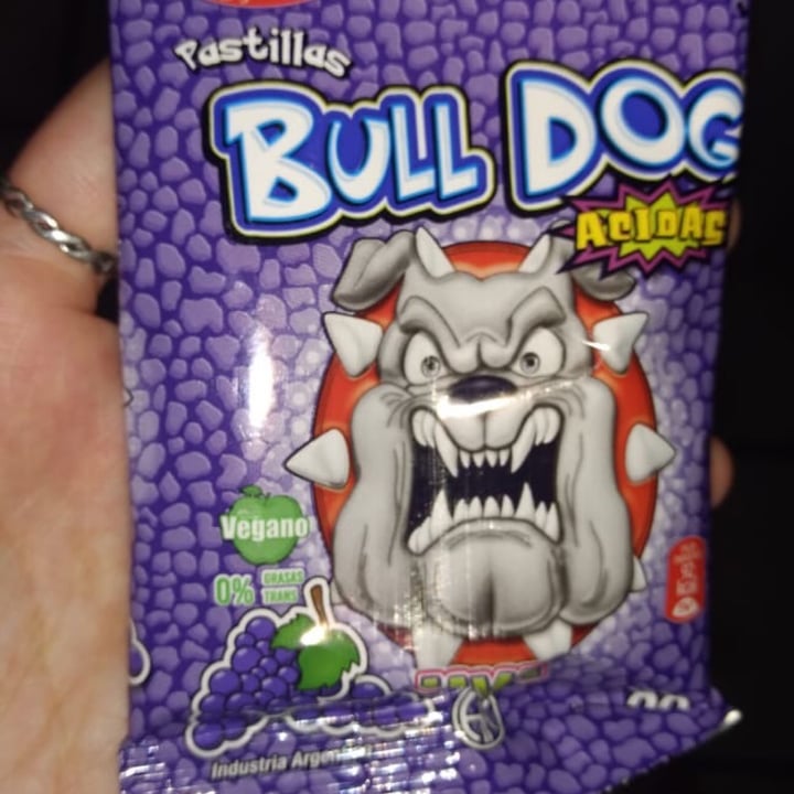 photo of Bull dog Pastillas Ácidas Sabor Uva shared by @nanunadur on  07 Jan 2021 - review