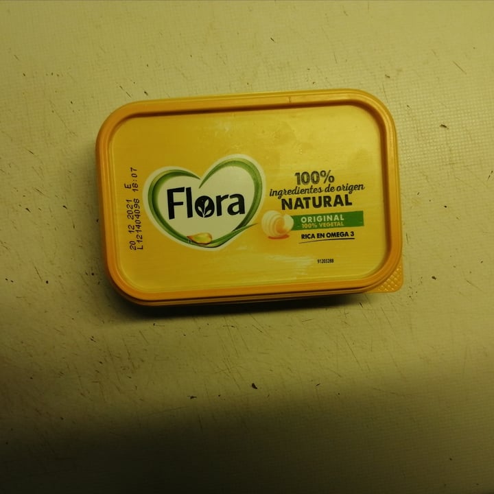 photo of Flora Flora Margarina Vegetal Original shared by @lelerelereee on  24 Sep 2021 - review