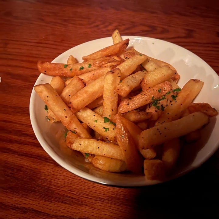 photo of Blarney Stone Truffle Fries shared by @spearl on  01 Aug 2022 - review