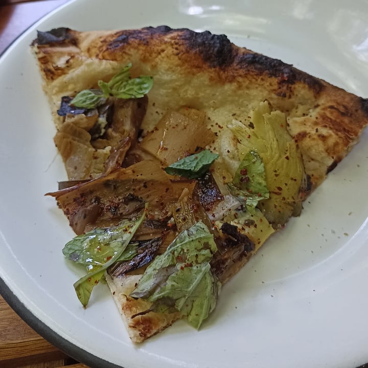 photo of Chuí pizza de apionabo shared by @purpleveg on  10 Feb 2022 - review