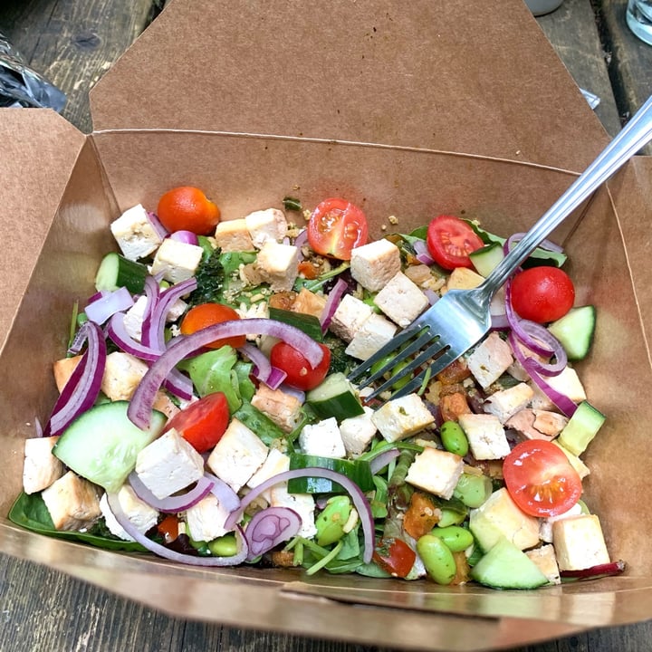 photo of Forest Holidays Blackwood Forest Mediterranean Salad With Smoked Tofu shared by @vegpledge on  20 Jul 2022 - review