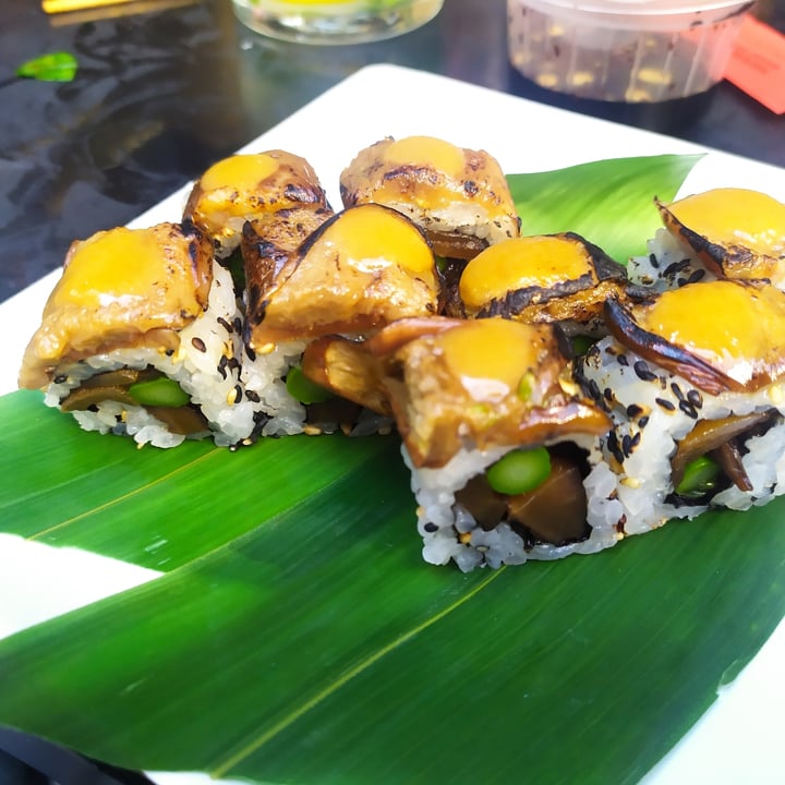 photo of Yatai Market Maki De Berenjena shared by @raultrajkovska on  19 Sep 2021 - review