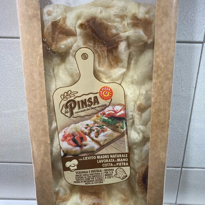 review photo of La pizza +1 La Pinsa shared by @ornellam on 18 Mar 2022 - review