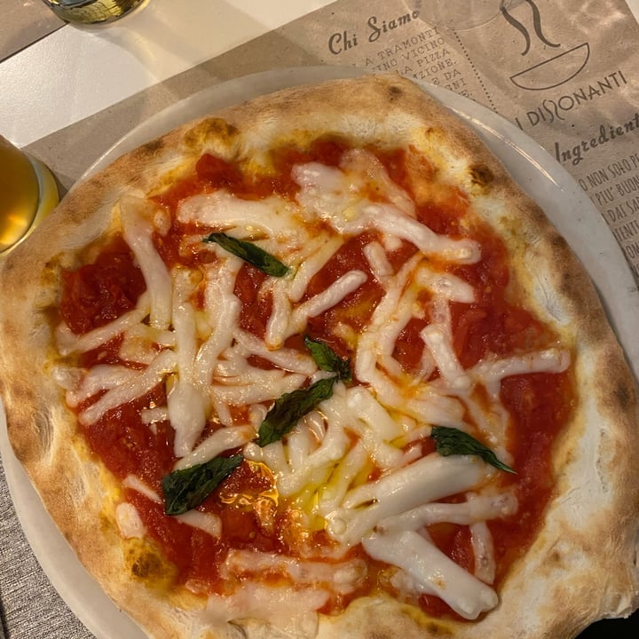 review photo of I DISSONANTI .. PIZZA E ALTRO Margherita Vegana shared by @tattavegan on 10 Dec 2022 - review