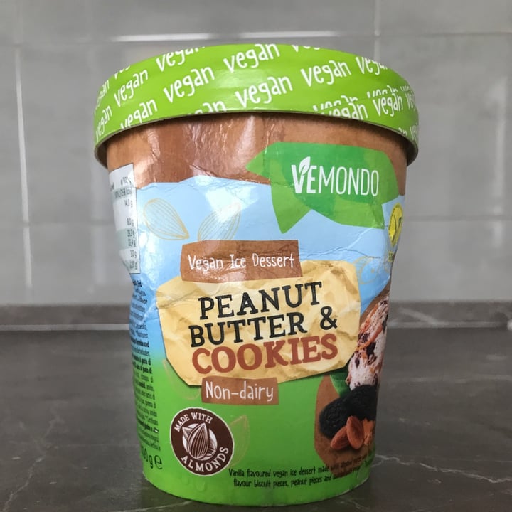 review photo of Vemondo Gelato burro d'arachidi e biscotti shared by @lilla011 on 03 Sep 2022 - review