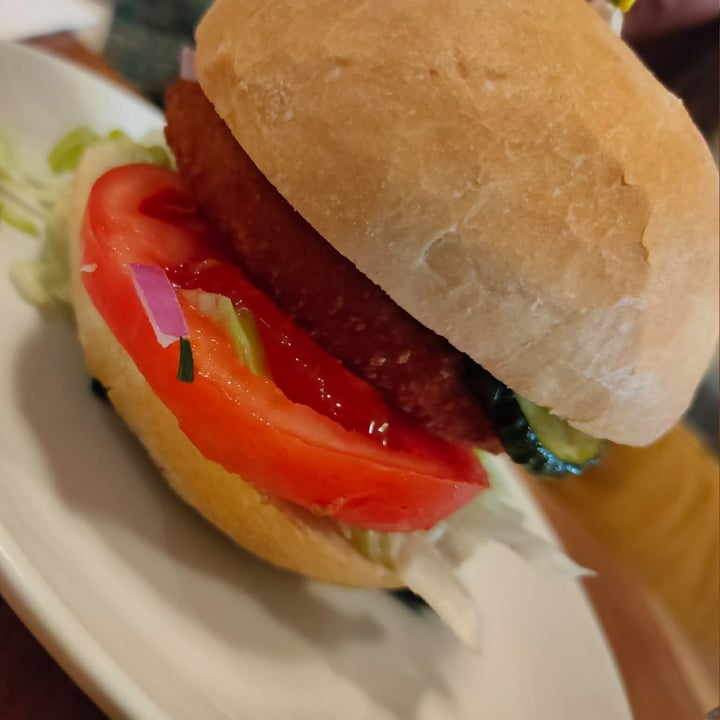 review photo of Bar Restaurante Mundo Hamburguesa vegana shared by @elenacasadoyt on 29 Jun 2022 - review