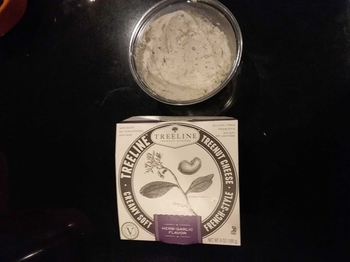 photo of Treeline Cheese Herb Garlic French Style Treenut Cheese shared by @ambularfortheanimals on  18 Sep 2018 - review