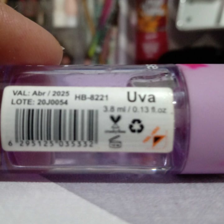 review photo of RubyRose Lip Oil shared by @elisasampaiocr on 05 Feb 2022 - review