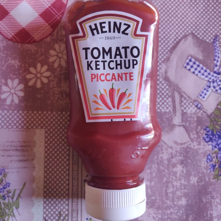 photo of Heinz Tomato Ketchup Piccante shared by @martinagirola on  19 Apr 2022 - review