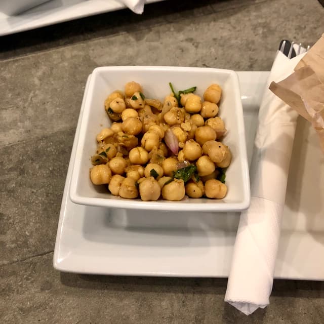 Foto do prato “Chickpea Salad”