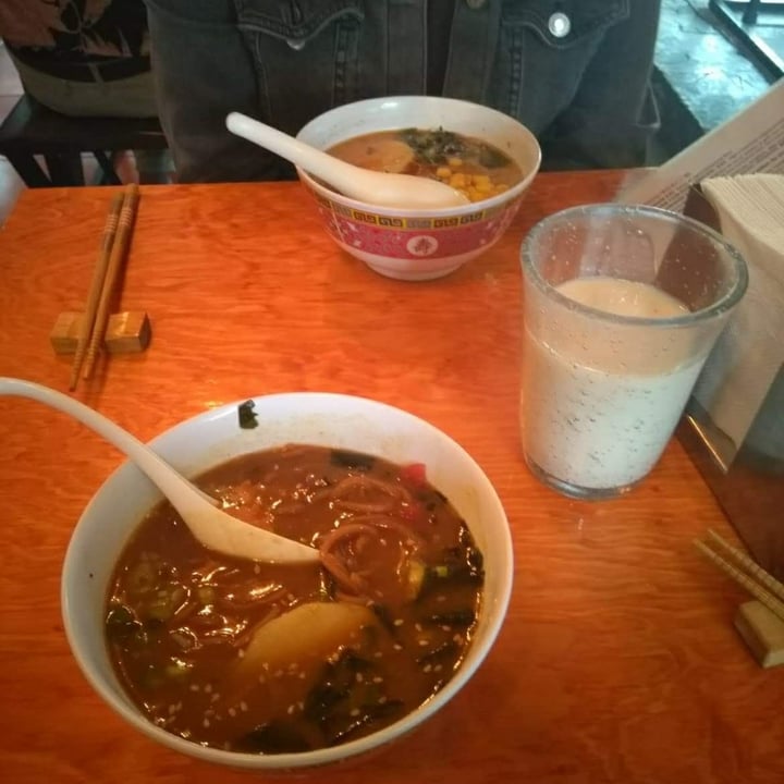 review photo of V Ramen Caldo shoyu ramen con fideos de arroz shared by @naan on 20 Jul 2020 - review
