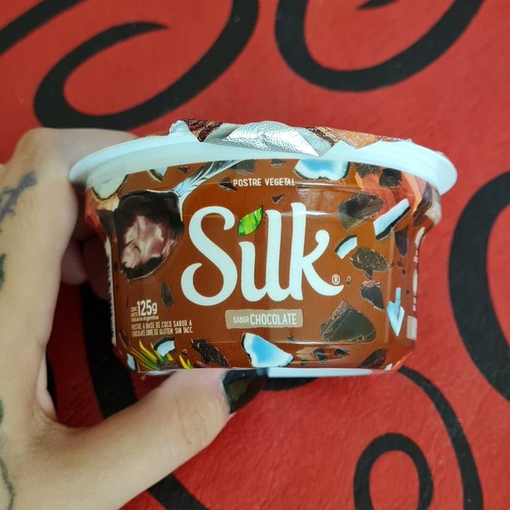 photo of Silk postre vegetal Chocolate shared by @joanazarena on  03 Nov 2022 - review