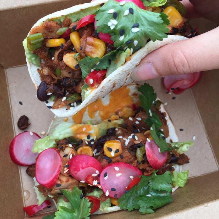 photo of Altrincham Market & Market House pulled bbq jackfruit tacos shared by @claudeshungry on  30 Jan 2021 - review