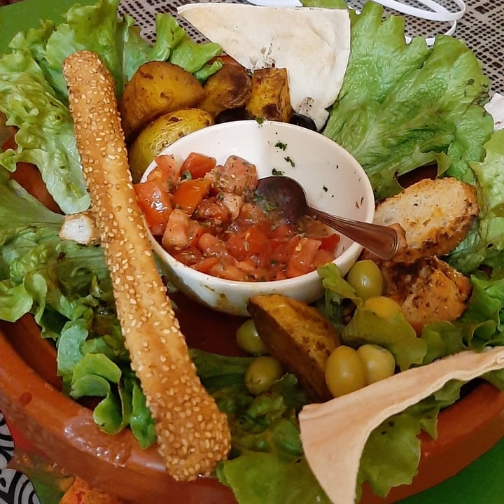 review photo of The Wine's Nest - Il Nido Di Vino- Aperitivo misto shared by @sassy94 on 05 Apr 2022 - review