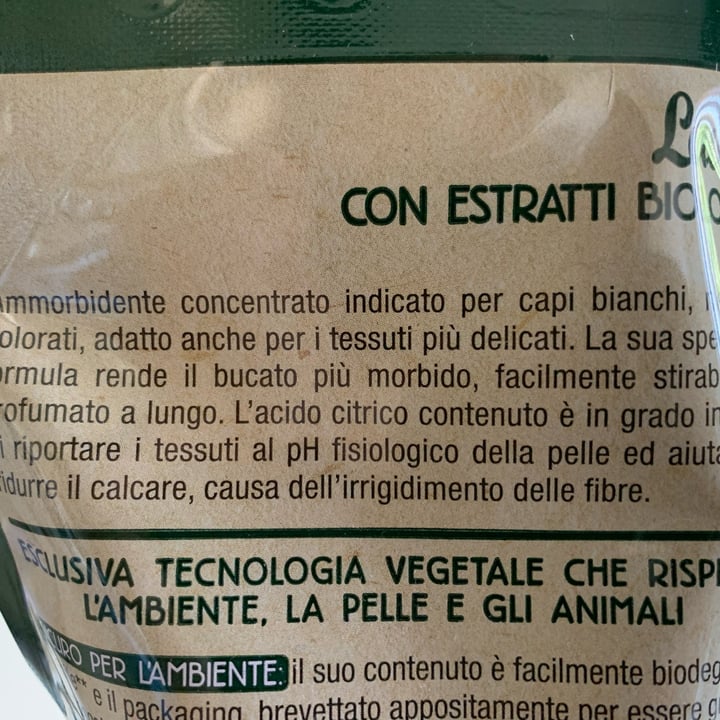 photo of Lavanderina Ammorbidente Fiorito shared by @stemo on  30 Aug 2022 - review