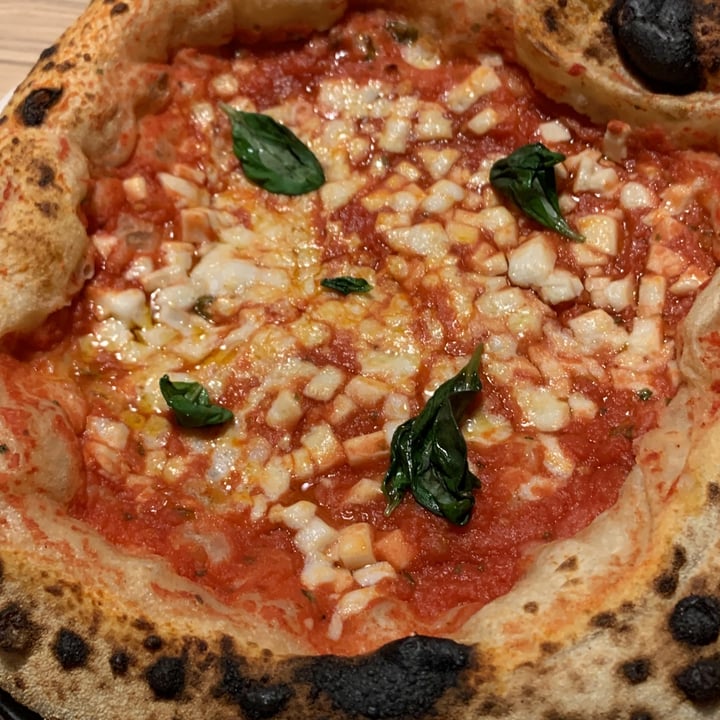 photo of Plant A Pizza Margherita shared by @lindaselene on  10 Mar 2022 - review