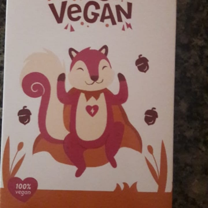review photo of Super Vegan Chocolate Ao Leite Com Avelãs shared by @tanmenta on 15 Aug 2022 - review