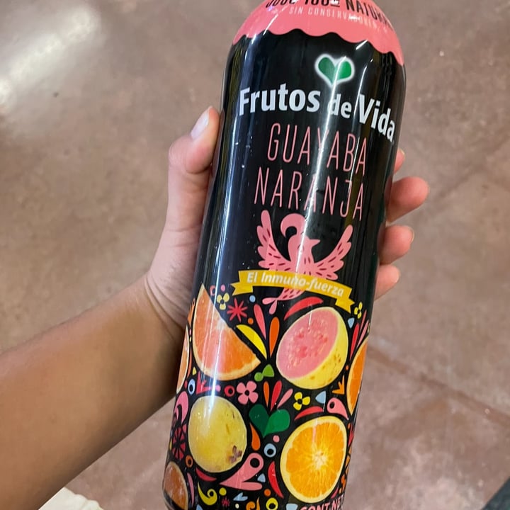 photo of Frutos de vida Jugo de guayaba y naranja shared by @veggieee on  29 Jun 2022 - review