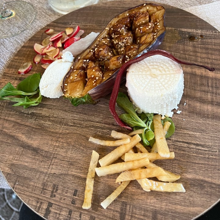 review photo of Ristorante Vecchi Ricordi da Gimbo Formaggio vegano alle erbe aromatiche con melanzana all’orientale e insalatina di daikon e ravanelli rossi shared by @asji on 26 Jun 2022 - review