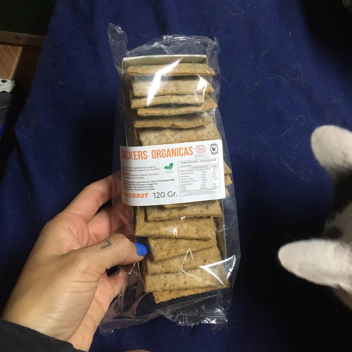 photo of Hausbrot Crackers Veganas shared by @lauchis on  07 May 2022 - review