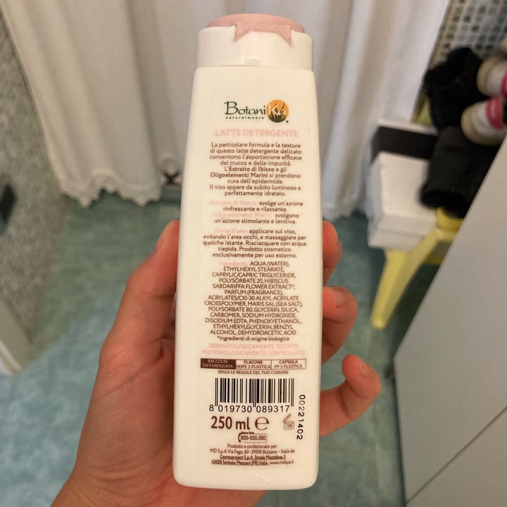 review photo of Botanika naturalmente Latte Detergente shared by @giuliabernuzzii on 20 Sep 2022 - review