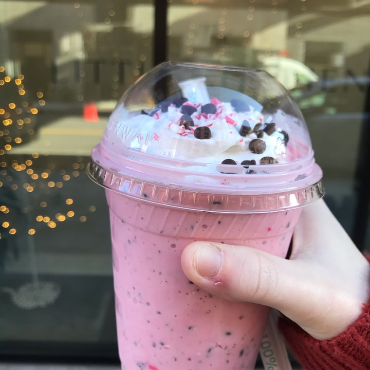 photo of The Little Kitchen Peppermint Milkshake shared by @thatveganjournal on  21 Dec 2021 - review
