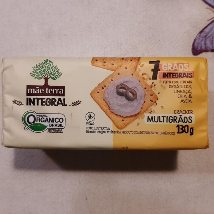 photo of Mãe Terra Cracker Integral Multigrãos shared by @cmiethke on  09 May 2022 - review