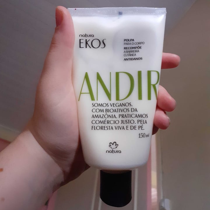 photo of Natura Polpa para o corpo de Andiroba 150ml shared by @tainaluci on  05 Jan 2022 - review
