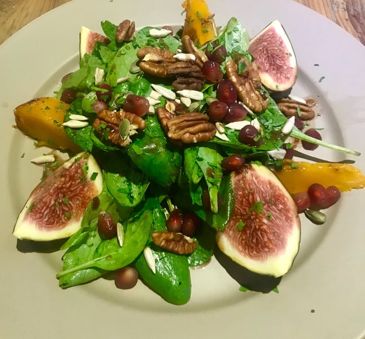 photo of POP Vegan Figs Salad shared by @kaylabear on  01 Sep 2018 - review