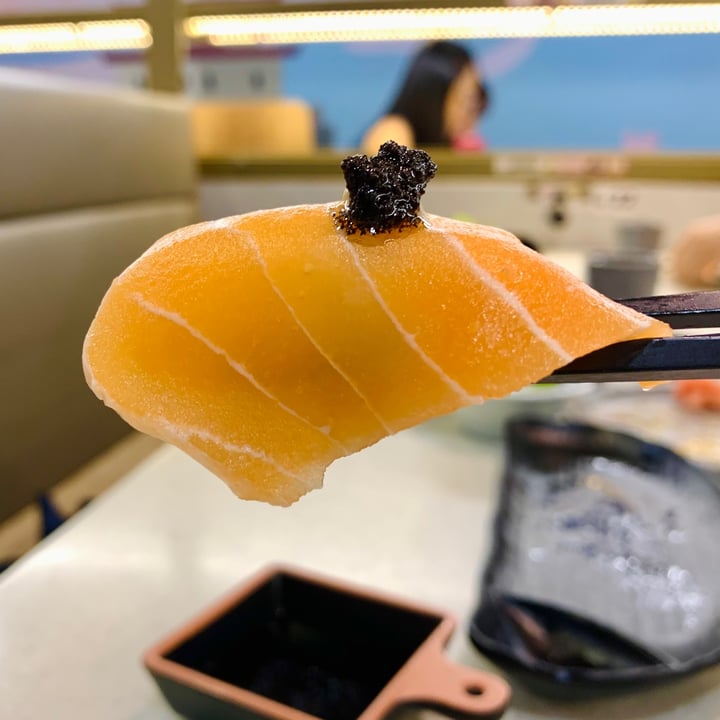photo of Saute Sushi Zalmon with Truffle Bits shared by @roshninagaria on  13 Jul 2021 - review