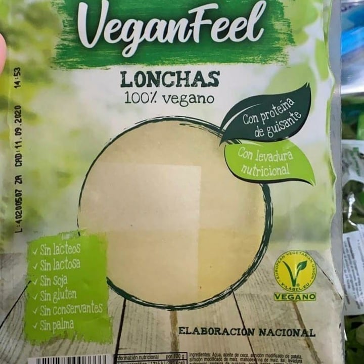 review photo of Vemondo Vegan Feel Queso Lonchas shared by @kiketonitrua on 03 Aug 2020 - review