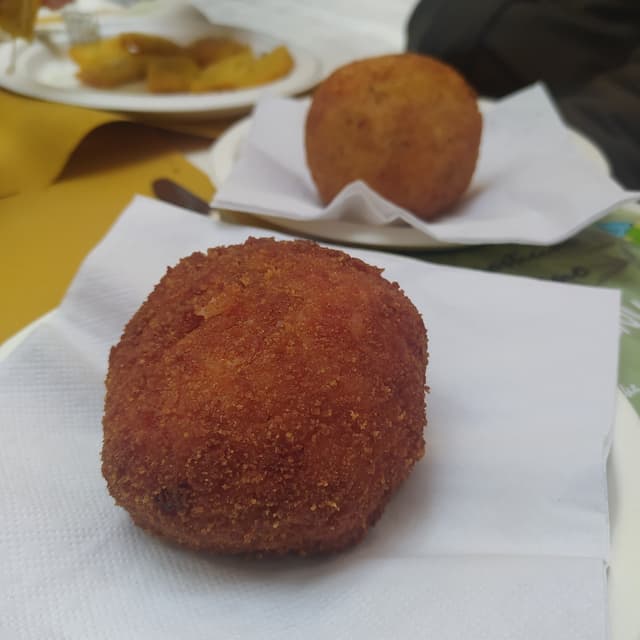 Photo of the dish “Arancino funghi e veg salsiccia”