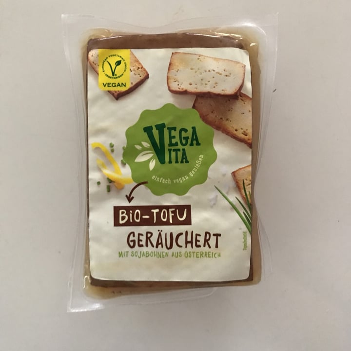 photo of Vegavita Bio tofu geräuchert shared by @hamletslover on  21 Jan 2021 - review