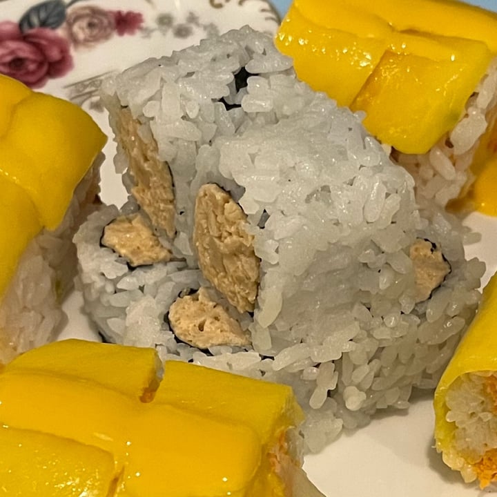 photo of Zen Garden Spicy Tuna Roll shared by @tjb257 on  17 Oct 2022 - review