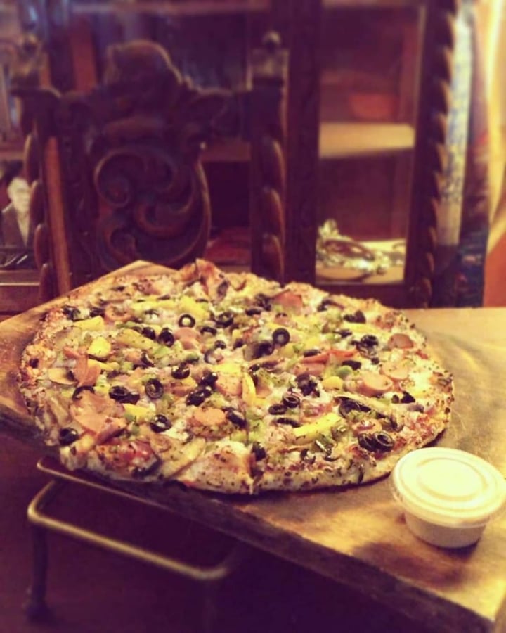 photo of Ixteriolo's Pizza afelpada shared by @irreverente on  06 Dec 2019 - review