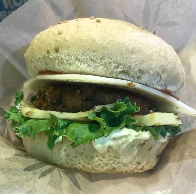 Photo of the dish “Burger tropical handmade”