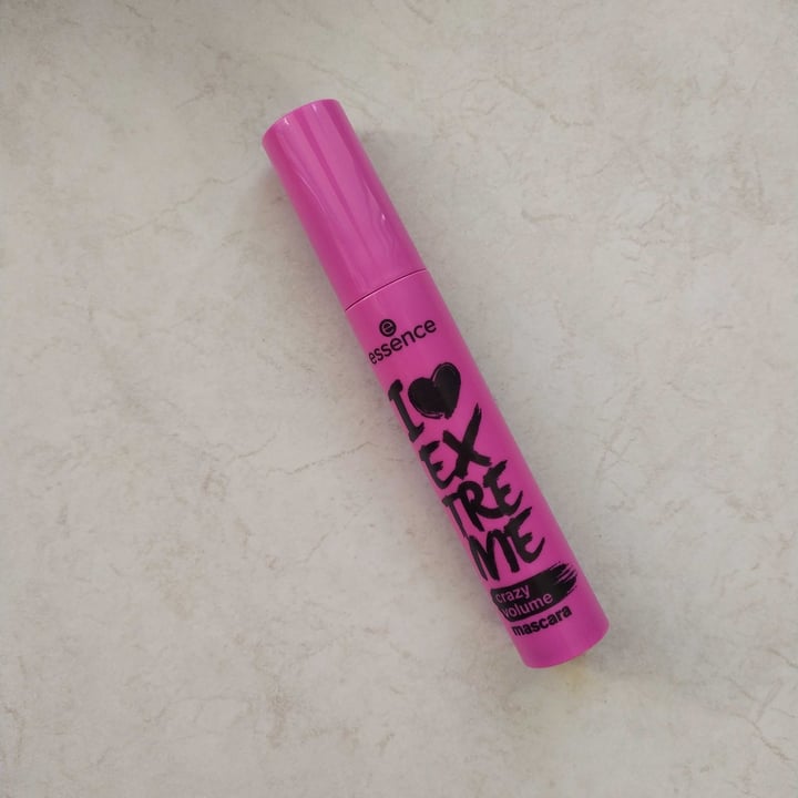 photo of Essence Cosmetics Mascara extreme Crazy Volume shared by @rositarm on  29 Jan 2022 - review