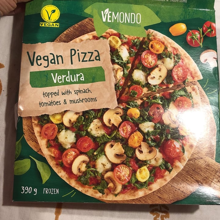 photo of Vemondo Vegan Pizza Bruschetta shared by @roberta64 on  02 Apr 2022 - review