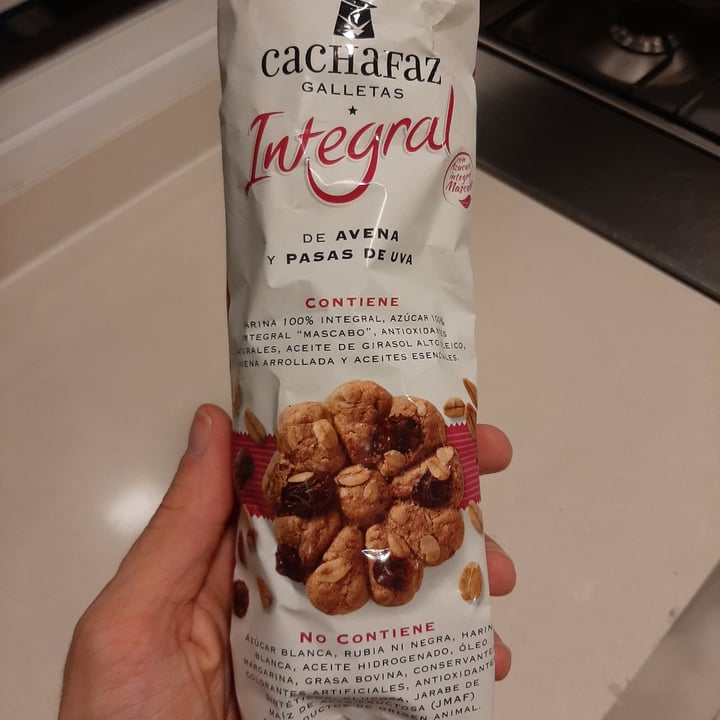 photo of Cachafaz Galletas Integrales de Avena y Pasas de Uva shared by @theoriginalraccoon on  19 Nov 2021 - review