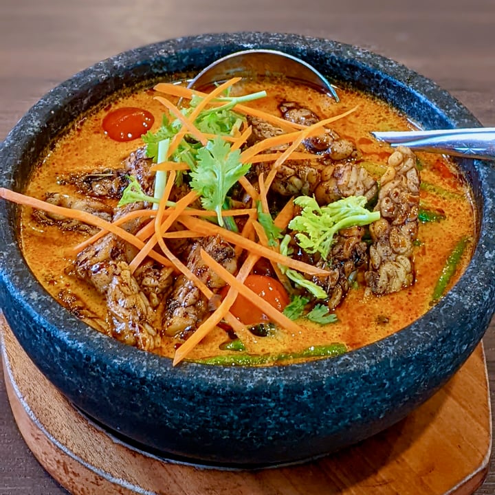 photo of New Fut Kai Vegetarian Restaurant Panang Tempeh Curry shared by @xinru-t on  27 Mar 2022 - review