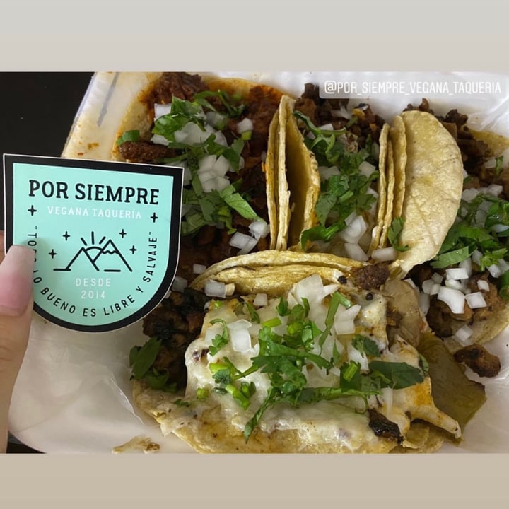 photo of Por siempre vegana 2 Tacos shared by @crisveganqueen on  26 Oct 2020 - review