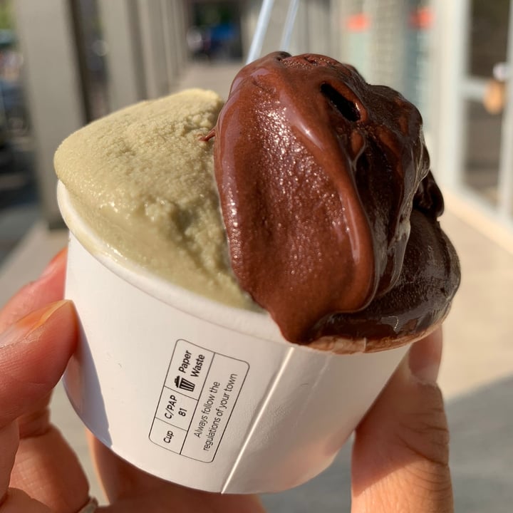 photo of Gelateria SPAZIALE gelato al pistacchio shared by @chiarahakuna on  19 Jul 2022 - review
