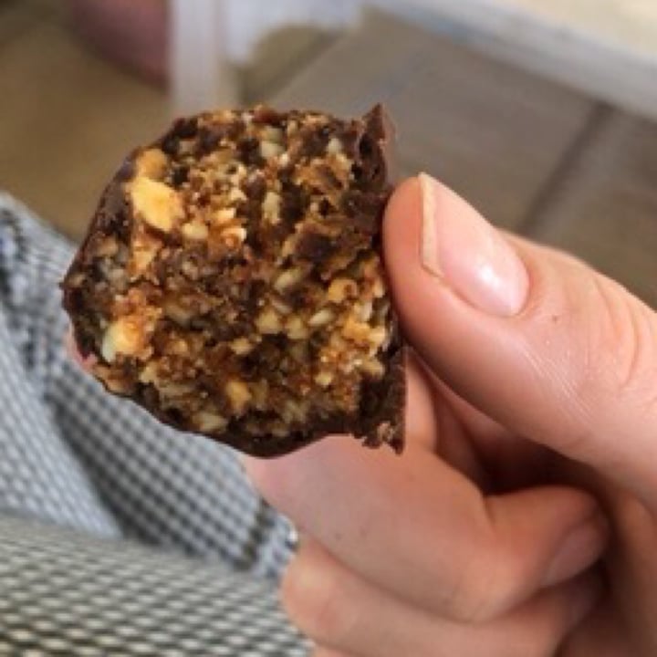 photo of THYME & AGAIN Vegan Chocolate Balls shared by @sabking on  28 Jul 2020 - review